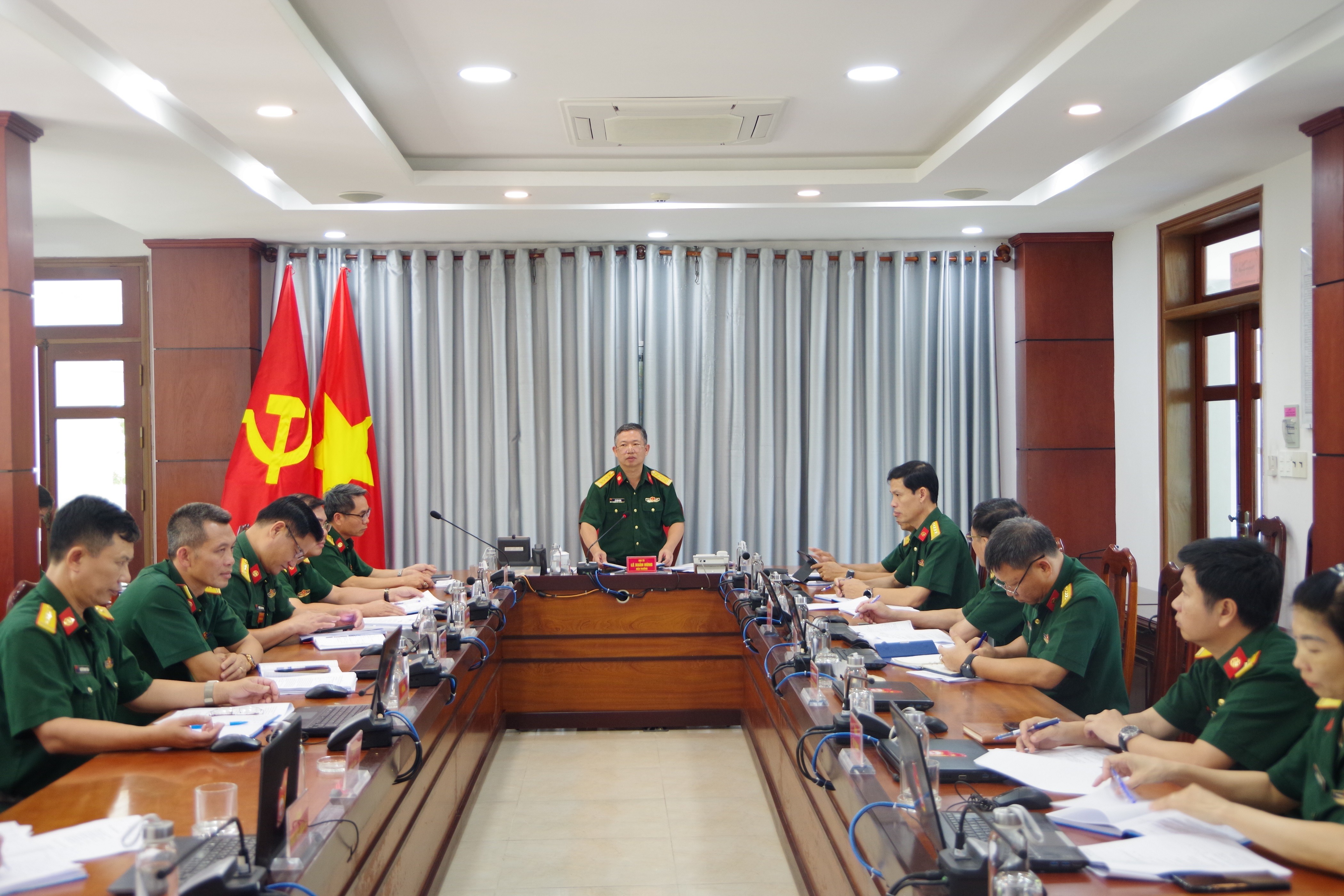 Trường Sĩ quan Thông tin tổ chức hội nghị thông qua chương trình bồi dưỡng “Bình dân học vụ số” dành cho QNCN, công chức và viên chức quốc phòng
